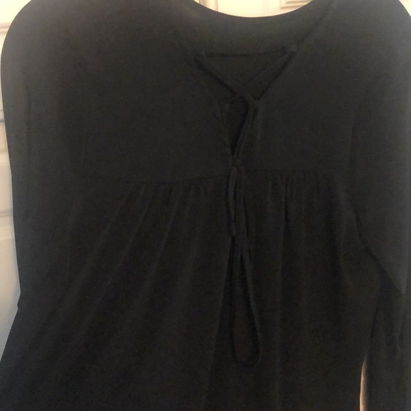 Black Blouse - Picture 4 of 4